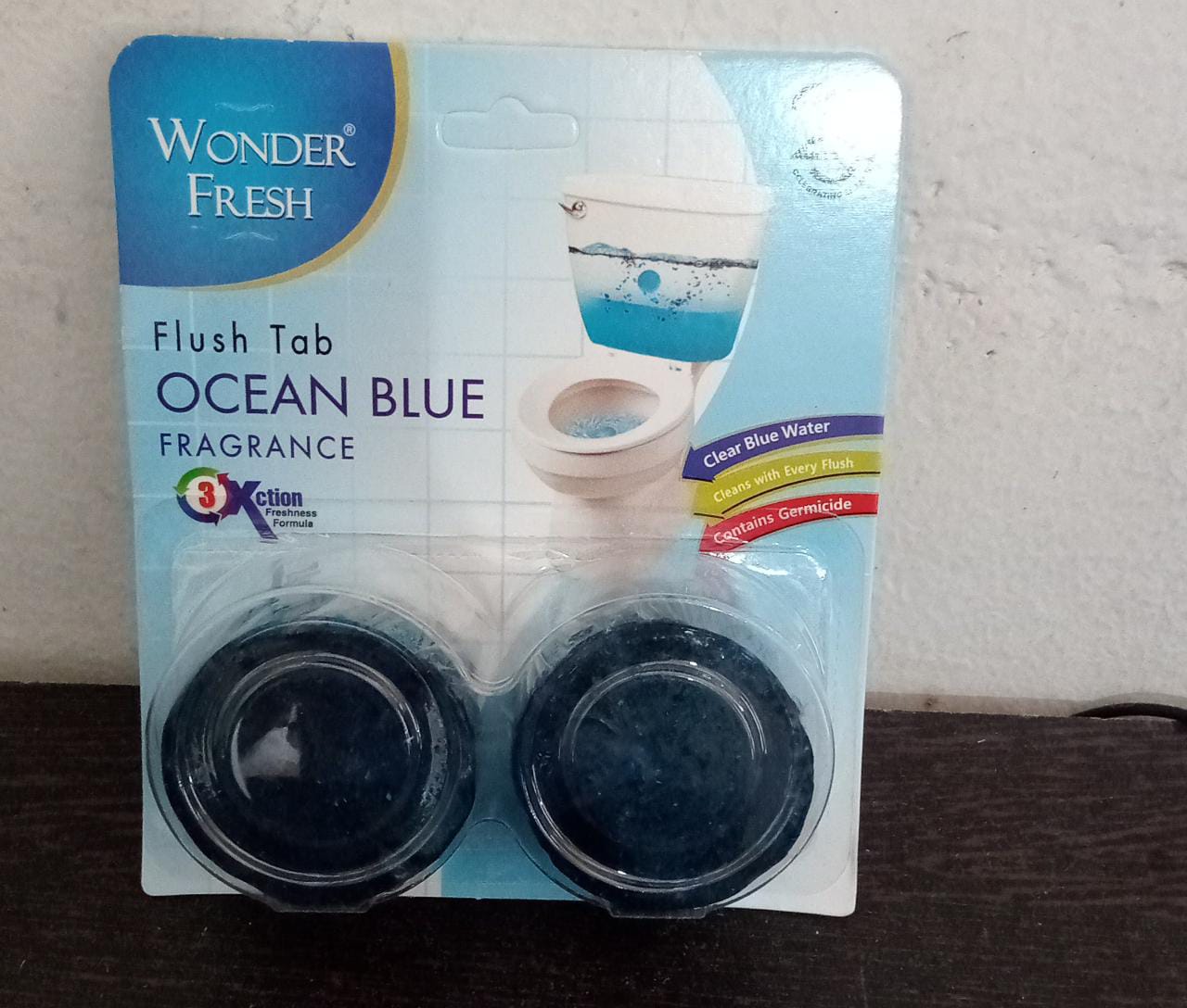 Ocean blue toilet flush tabs for 100-gram cleaning Ocean blue toilet flush tabs for 100-gram cleaning